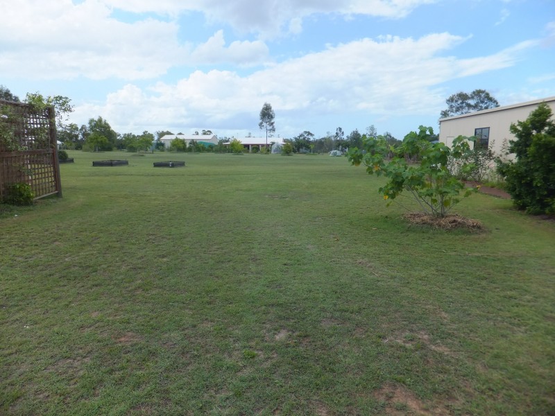 10 RHYTHM RISE, Redridge QLD 4660