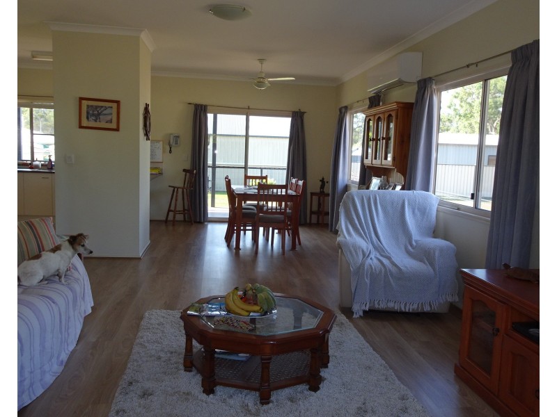 28 POWERS STREET, Buxton QLD 4660