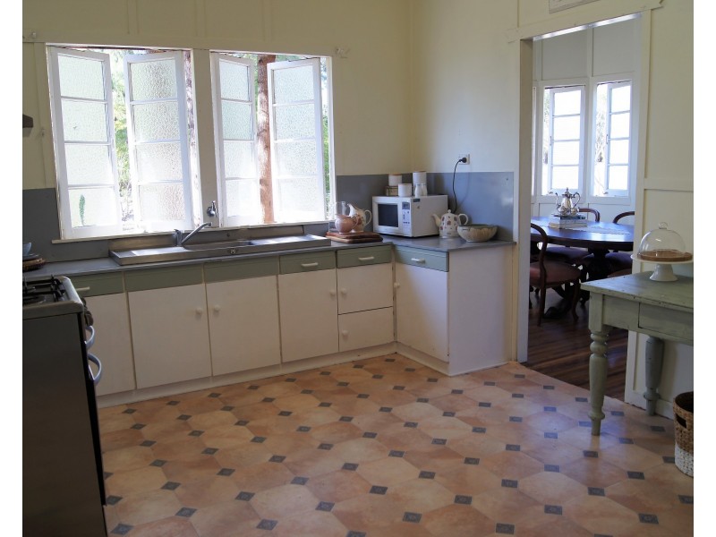 7-9 Old Maryborough Road, Gayndah QLD 4625