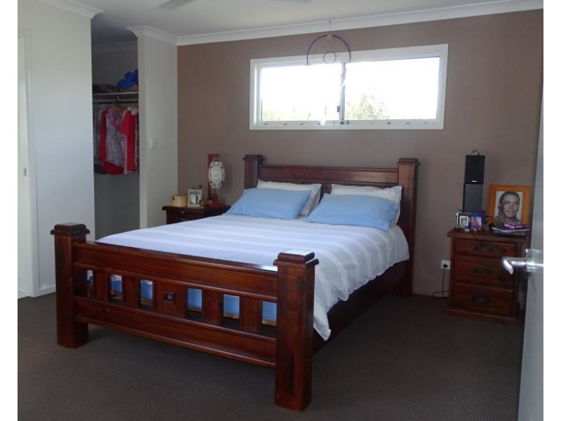 7 STRINGYBARK COURT, Apple Tree Creek QLD 4660