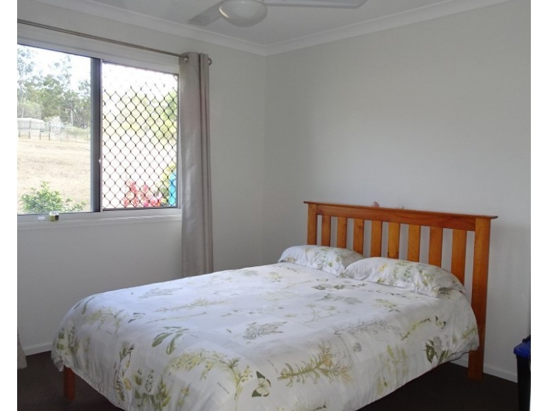 7 STRINGYBARK COURT, Apple Tree Creek QLD 4660
