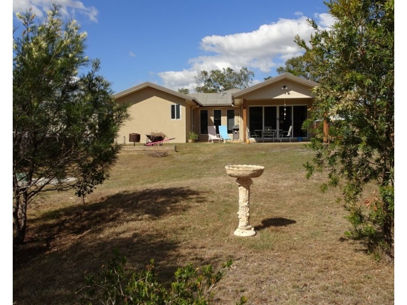 7 STRINGYBARK COURT, Apple Tree Creek QLD 4660