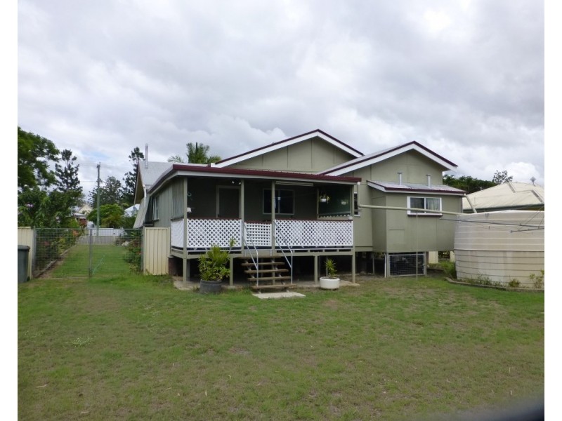 19 Frederick Street, Biggenden QLD 4621