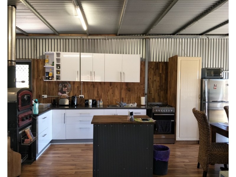 37 GORRIES ROAD, North Isis QLD 4660