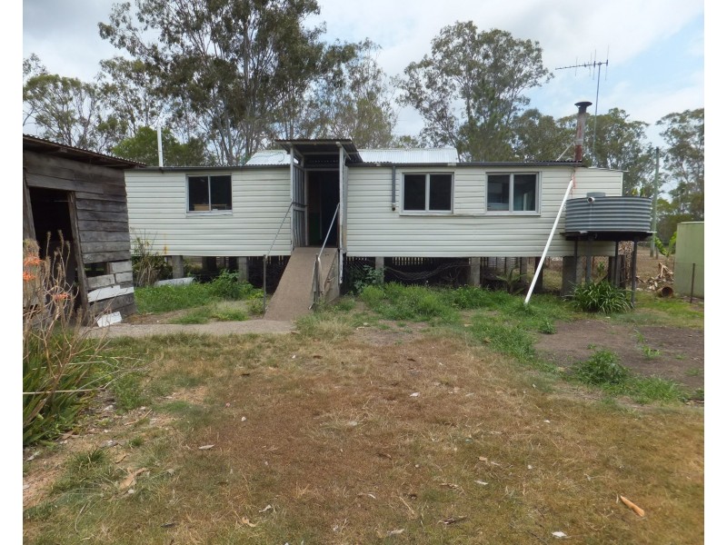 36 CREEK STREET, Howard QLD 4659
