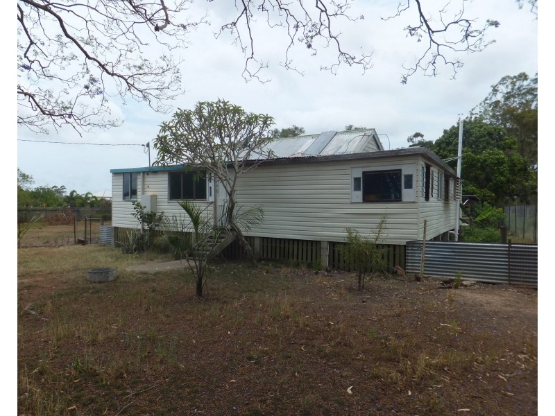 36 CREEK STREET, Howard QLD 4659