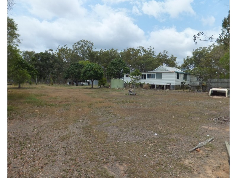 36 CREEK STREET, Howard QLD 4659