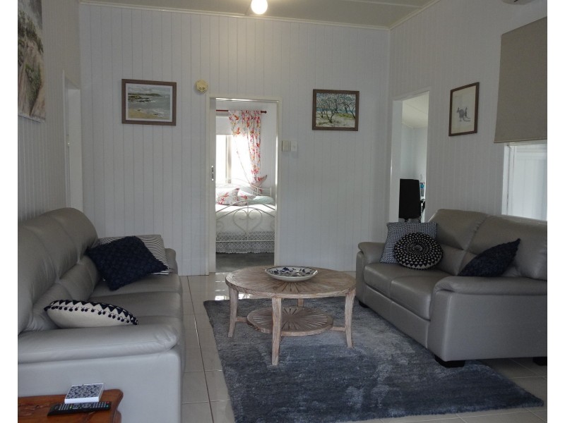 192 Station Road, Horton QLD 4660