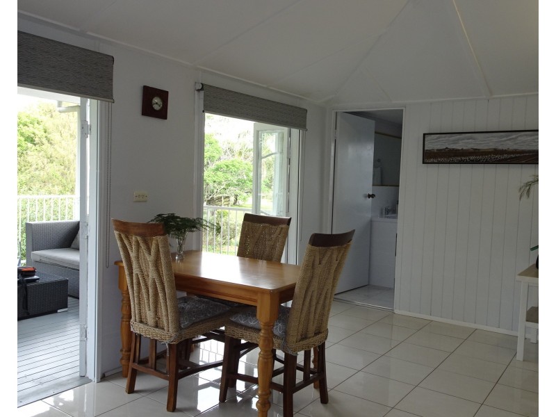 192 Station Road, Horton QLD 4660