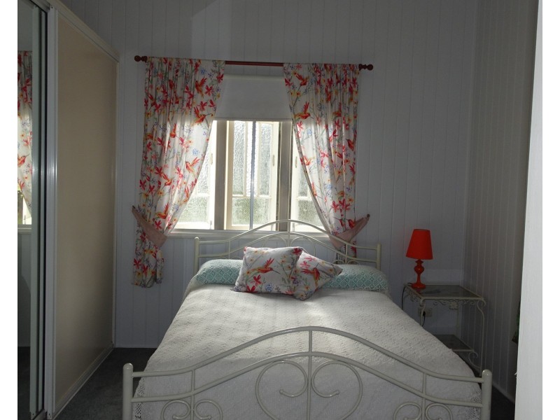 192 Station Road, Horton QLD 4660