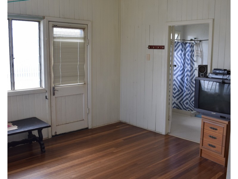 15-17 Spencer Street, Gayndah QLD 4625