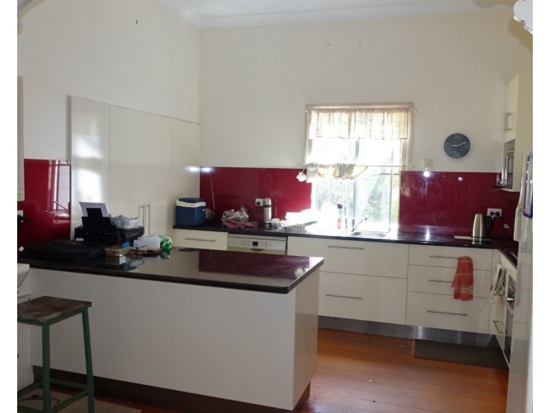 86 Redridge Crescent, Redridge QLD 4660