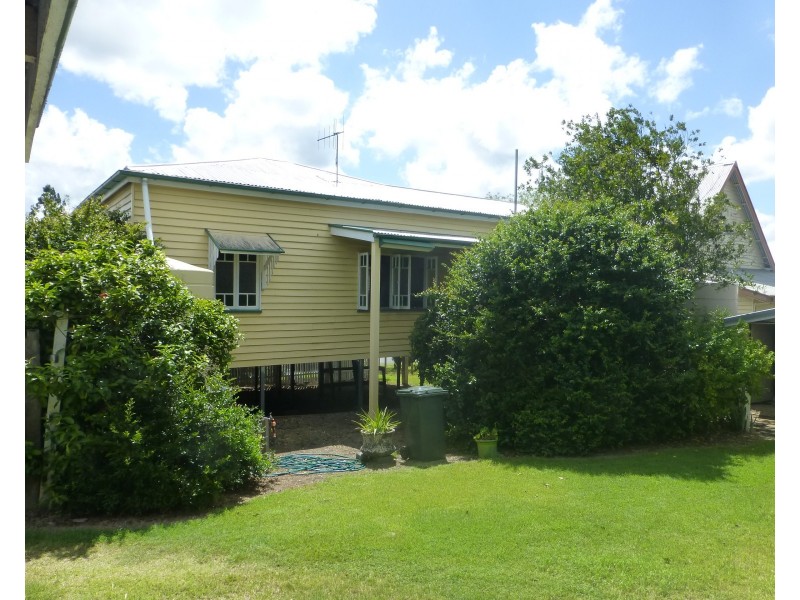 34 George Street, Biggenden QLD 4621
