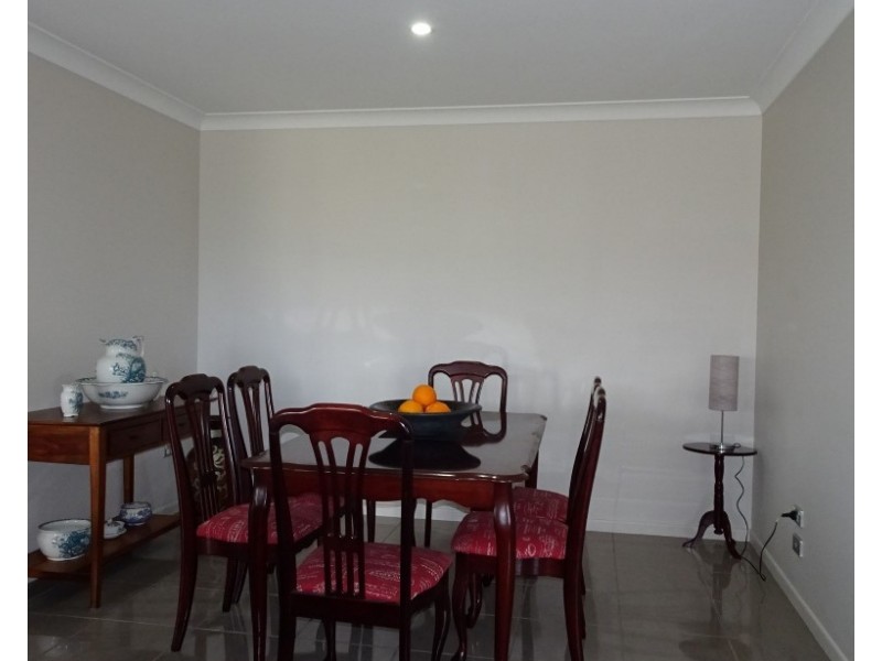 27 PIONEER AVENUE, Childers QLD 4660