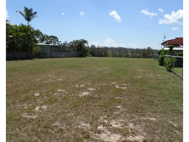 10 WATKINS STREET, Buxton QLD 4660