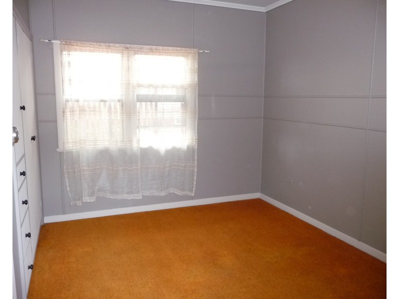 198 CHURCHILL STREET, Childers QLD 4660