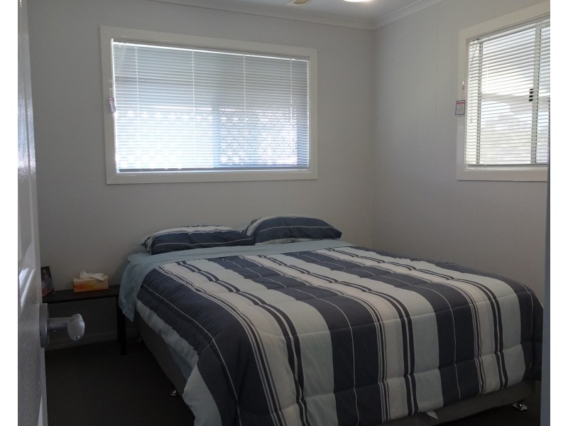 1 Moller Street, Buxton QLD 4660