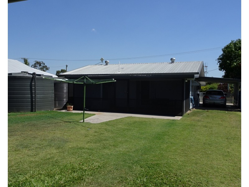 1 Moller Street, Buxton QLD 4660