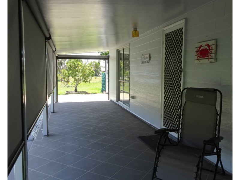 1 Moller Street, Buxton QLD 4660