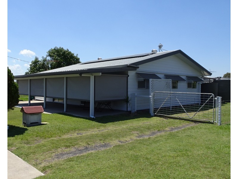 1 Moller Street, Buxton QLD 4660