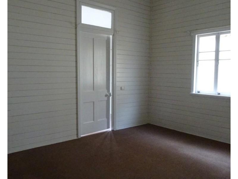 18 WEST STREET, Childers QLD 4660