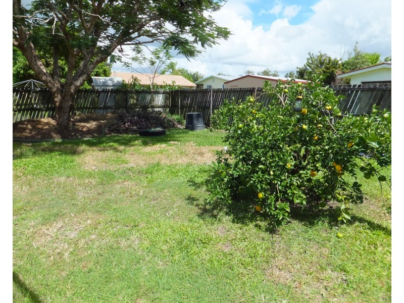 5 HUME STREET, Buxton QLD 4660