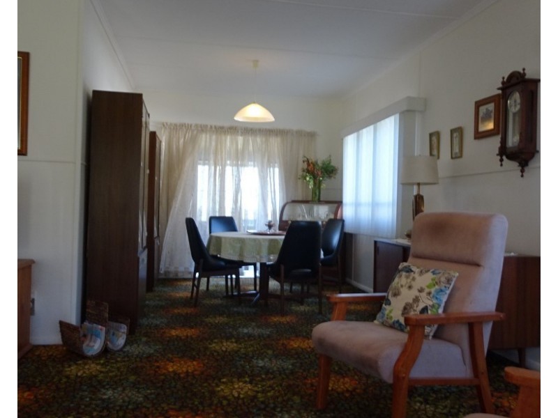 11 Oakes Street, Childers QLD 4660