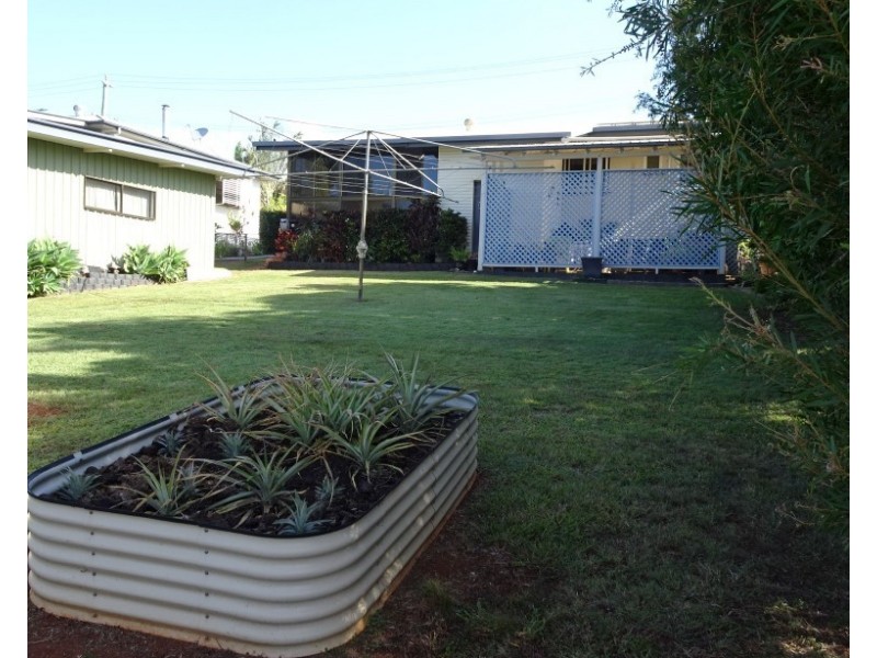 11 Oakes Street, Childers QLD 4660