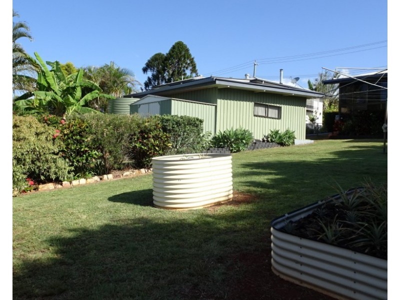 11 Oakes Street, Childers QLD 4660