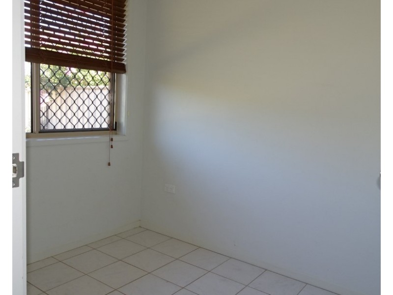 29 PIONEER AVENUE, Childers QLD 4660