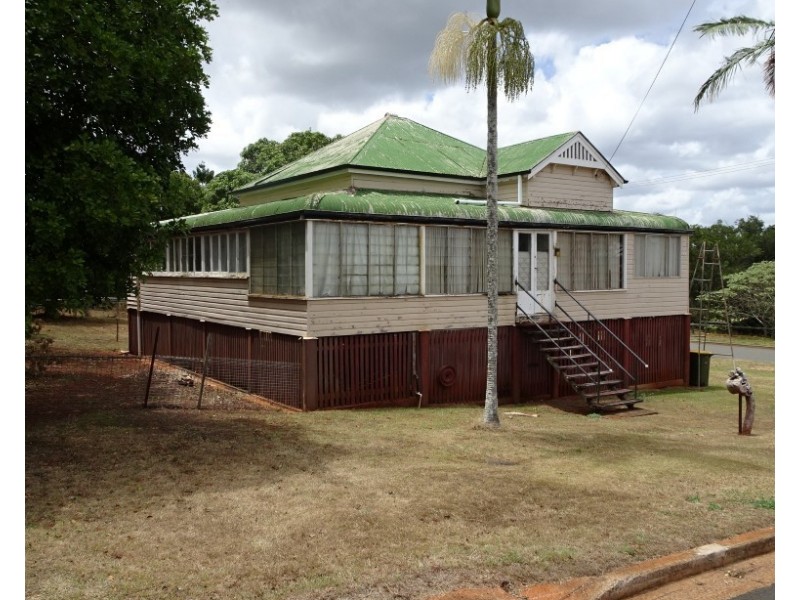 9 Stewart Street, Childers QLD 4660