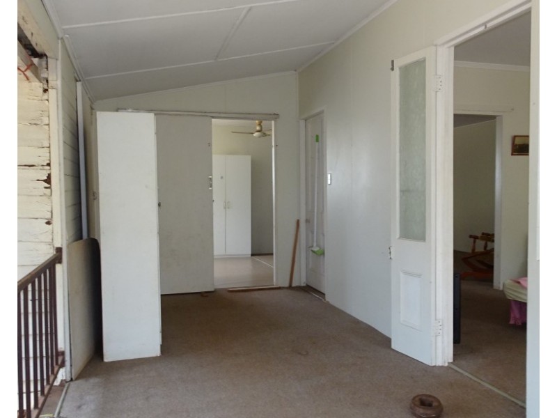 9 Stewart Street, Childers QLD 4660