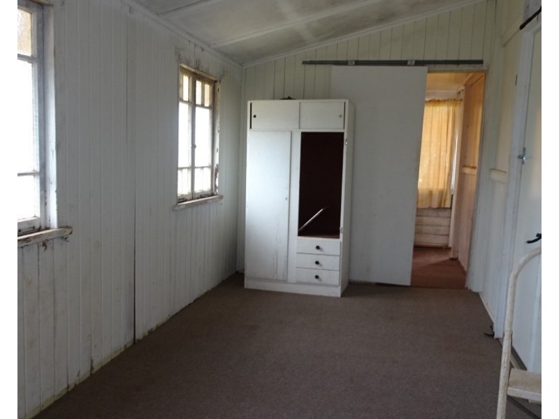 9 Stewart Street, Childers QLD 4660