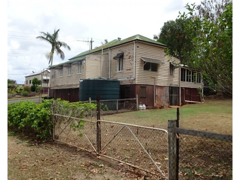 9 Stewart Street, Childers QLD 4660