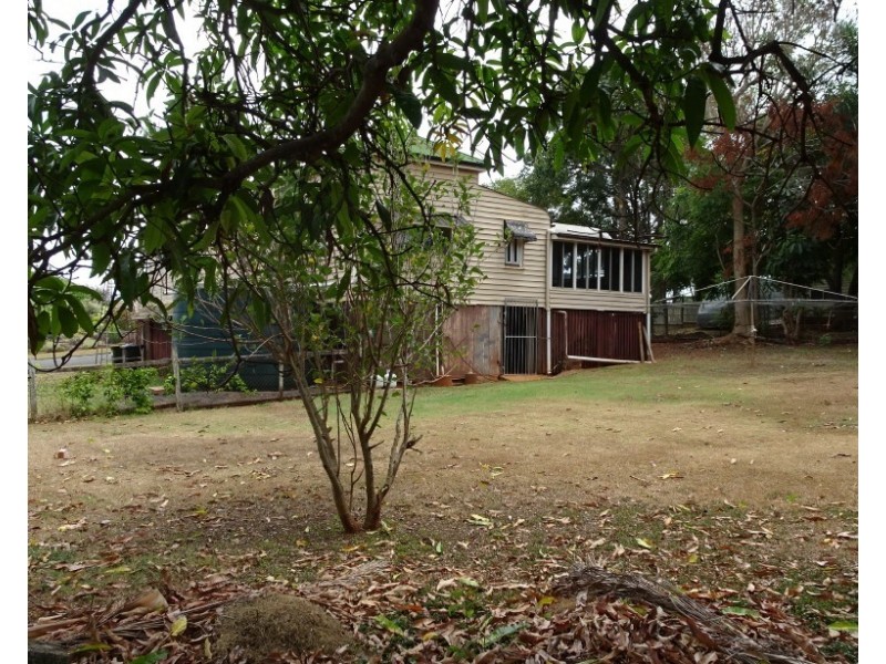 9 Stewart Street, Childers QLD 4660