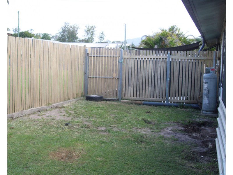 5 RICHARD STREET, Biggenden QLD 4621