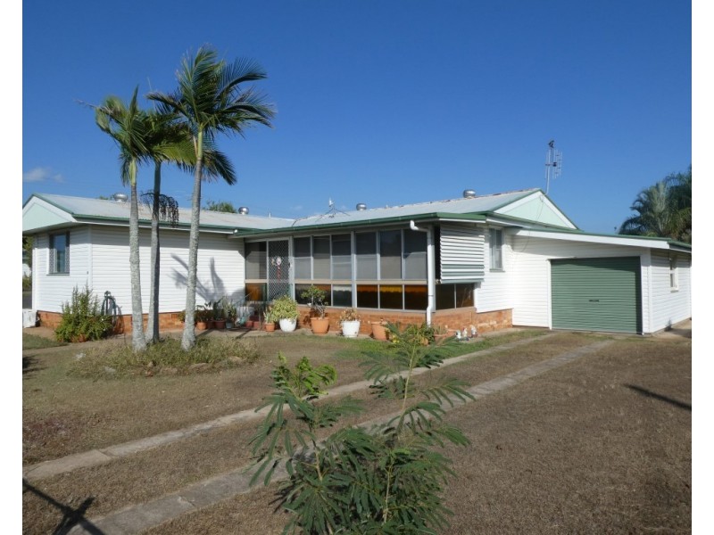 32 VICTORIA STREET, Biggenden QLD 4621