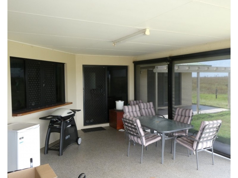 425 Three Chain Road, Calavos QLD 4670