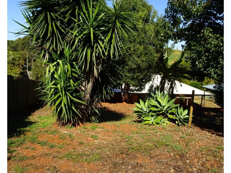 65 Thompson Road, Childers QLD 4660