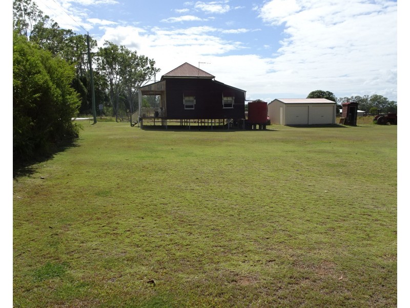 124 Station Road, Horton QLD 4660