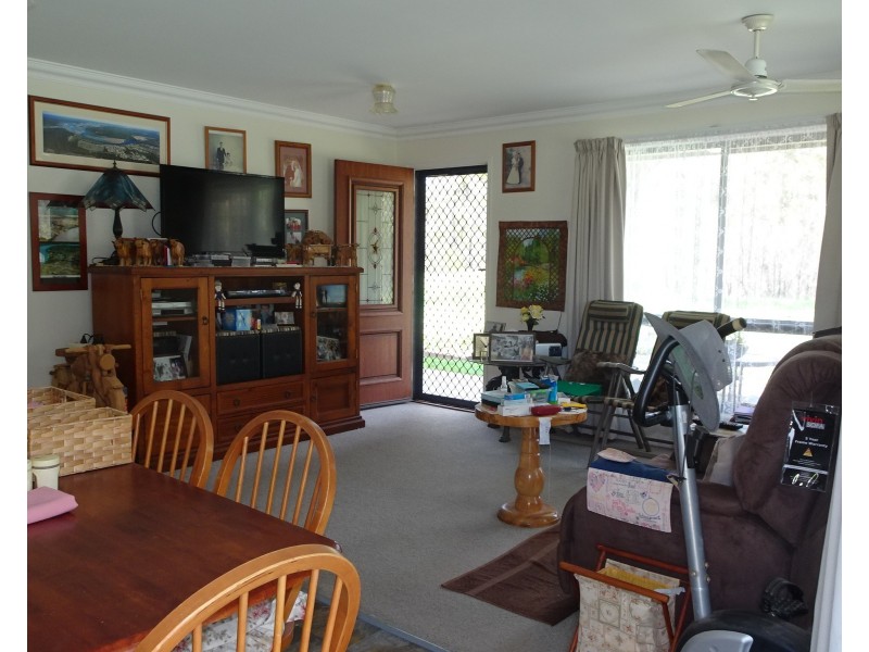 24 POWERS STREET, Buxton QLD 4660