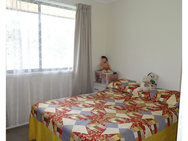 24 POWERS STREET, Buxton QLD 4660