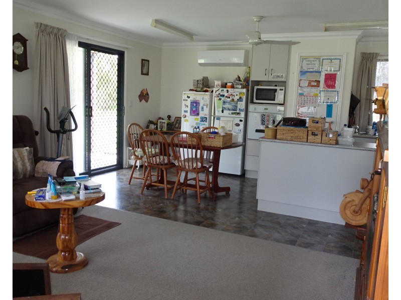 24 POWERS STREET, Buxton QLD 4660