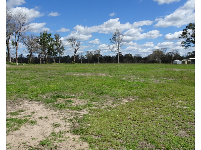 12 & 14 Green Court, Buxton QLD 4660
