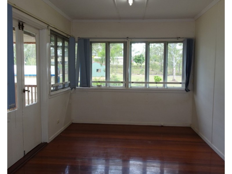 8 ANDERSEN STREET, Apple Tree Creek QLD 4660