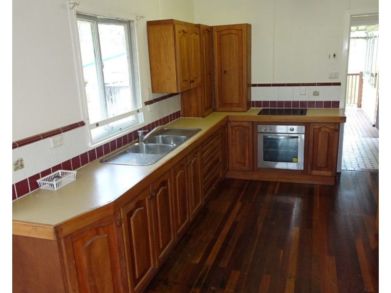 8 ANDERSEN STREET, Apple Tree Creek QLD 4660