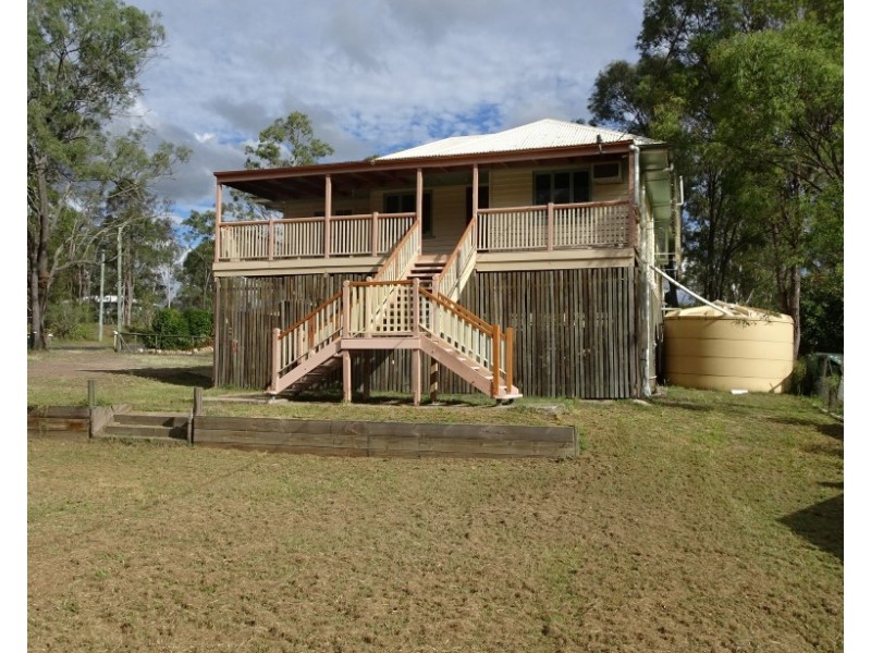 8 ANDERSEN STREET, Apple Tree Creek QLD 4660