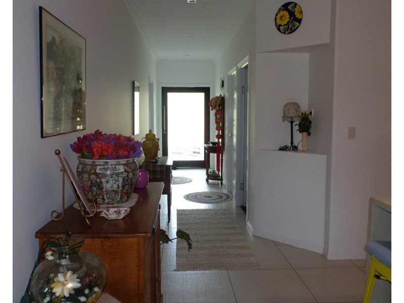 2 BODALLA STREET, Apple Tree Creek QLD 4660