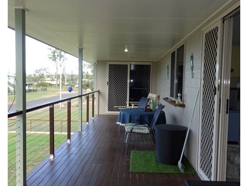 33 TRAVIS STREET, Buxton QLD 4660