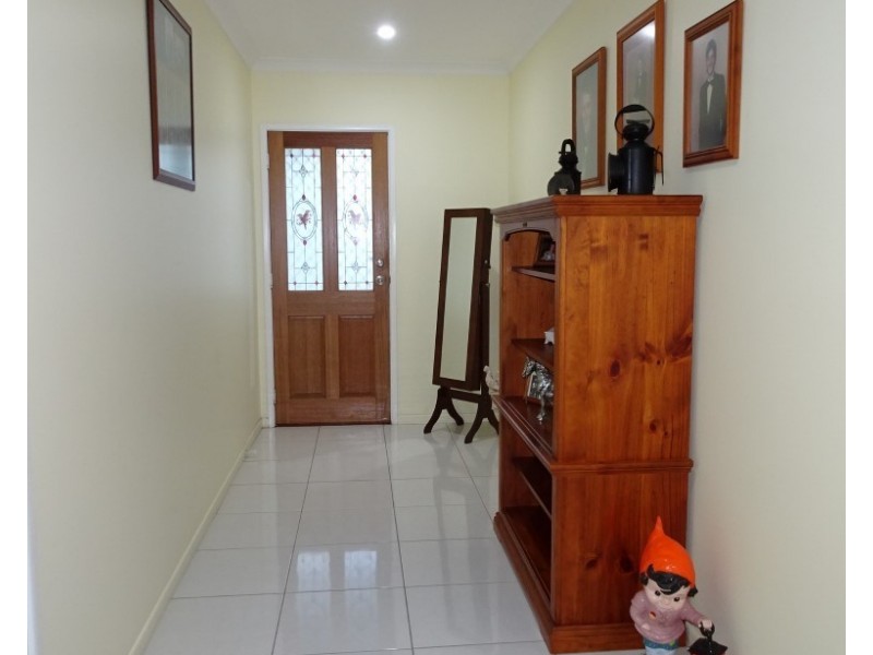 33 TRAVIS STREET, Buxton QLD 4660